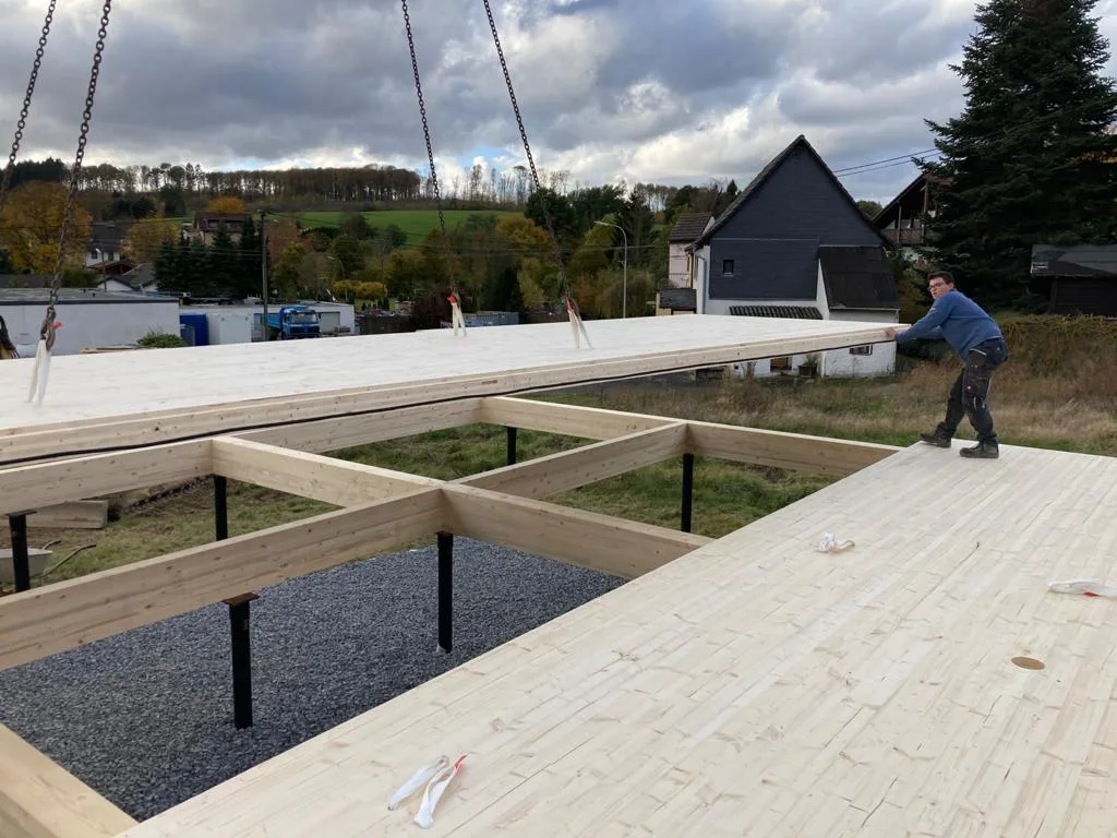 Screw pile vs concrete foundation